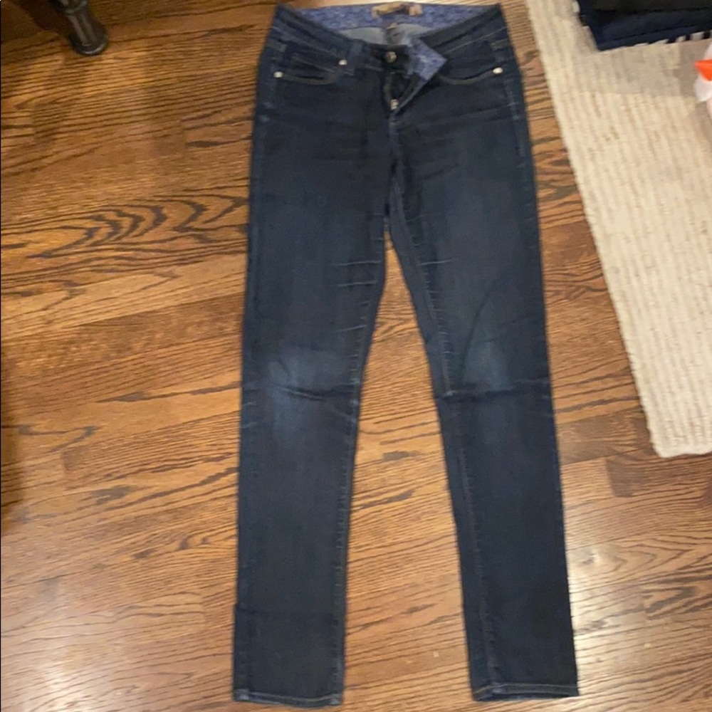 Dark wash skinny jeans